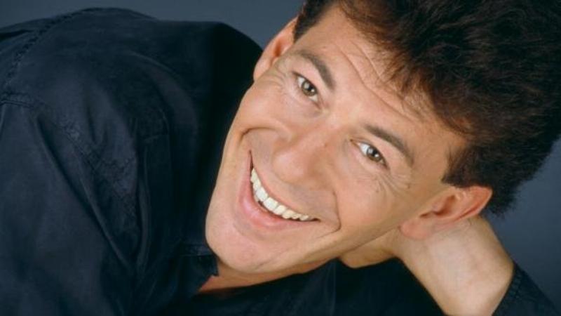 Les artistes emblématiques de la chanson française des années 90 avec leurs albums phares